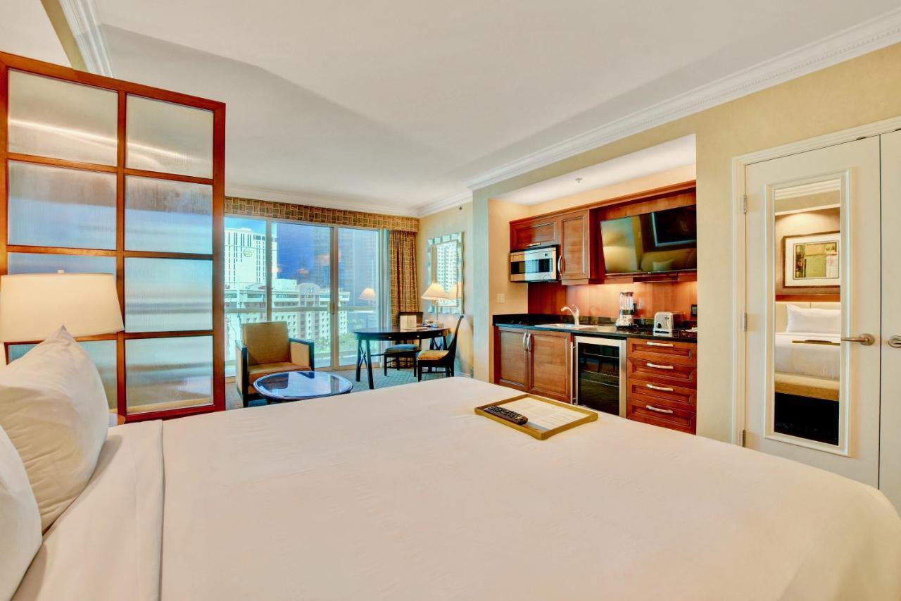 Apartamento Strip View Balcony Suites - No Fee !