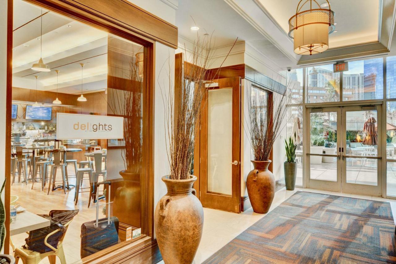 Apartamento Strip View Balcony Suites - No Fee ! *