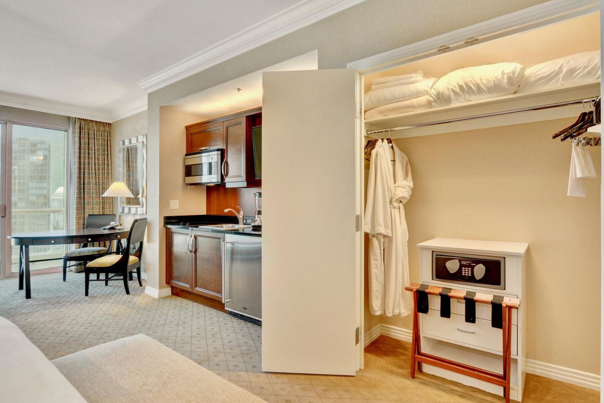 Apartamento Strip View Balcony Suites - No Fee ! Las Vegas