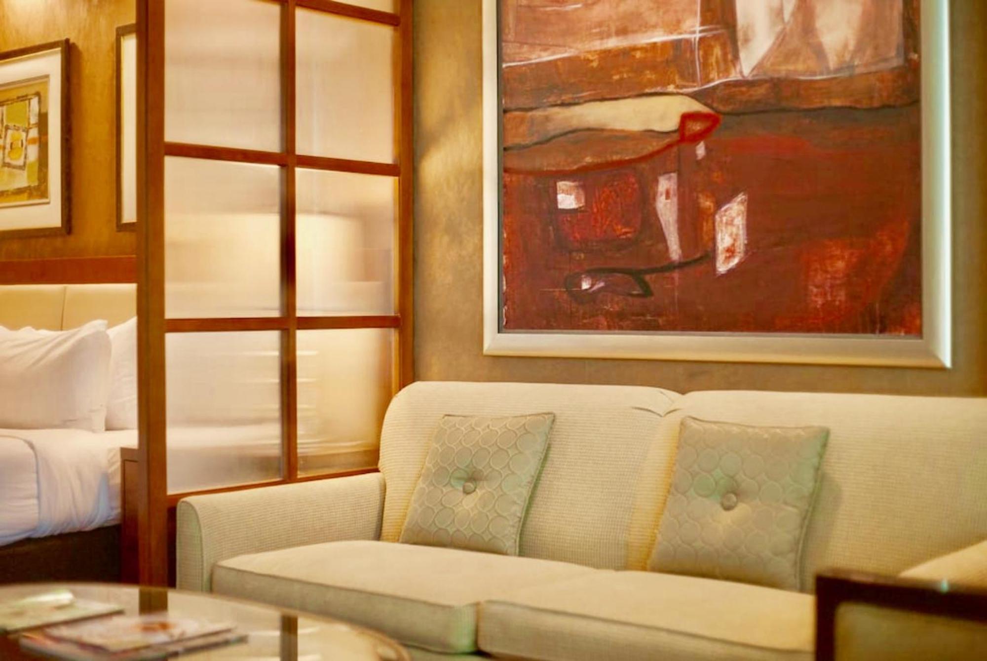 Strip View Balcony Suites - No Fee ! Apartamento